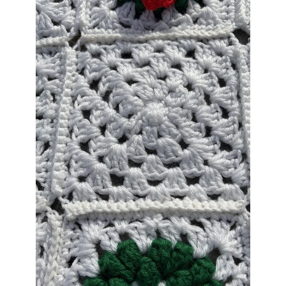 Homemade Crochet Afghan Throw Blanket 3D Christmas Wreath Design 80” Mint - Picture 4 of 8